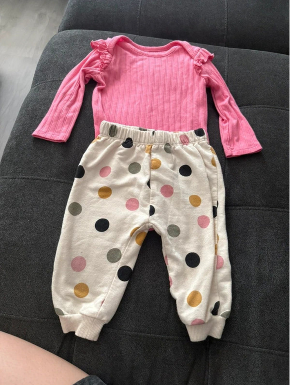 Petit Lem & Garanimals Baby Girl Ribbed Outfit Set (6/9M)